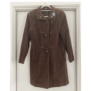 Corduroy jacket with broach